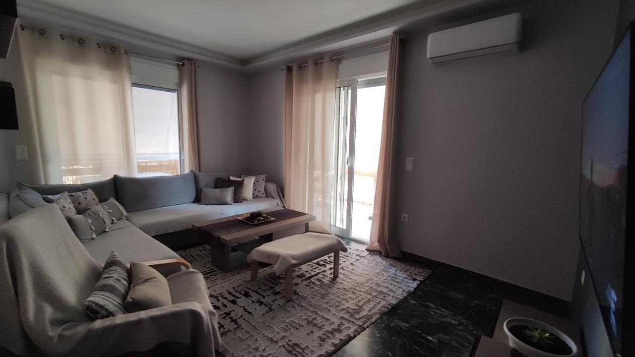 Two Bedroom Apartment In Atene Esterno foto