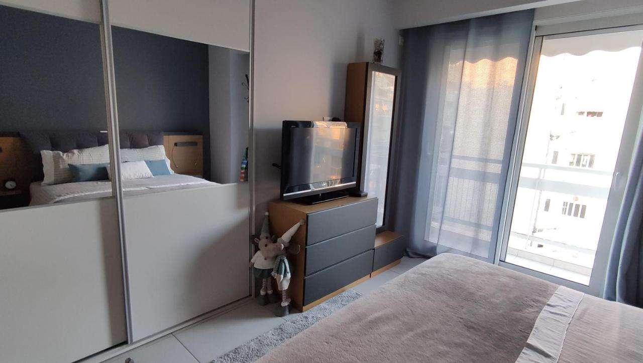Two Bedroom Apartment In Atene Esterno foto