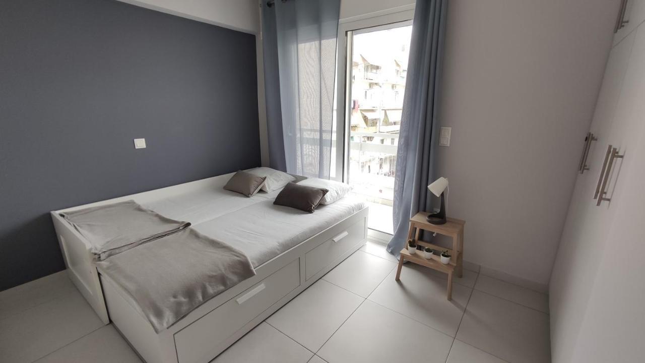 Two Bedroom Apartment In Atene Esterno foto